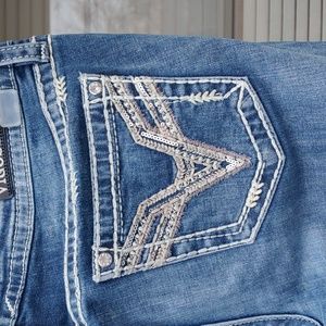 Vigoss Chelsea Bootcut jeans size 9/10 length 33